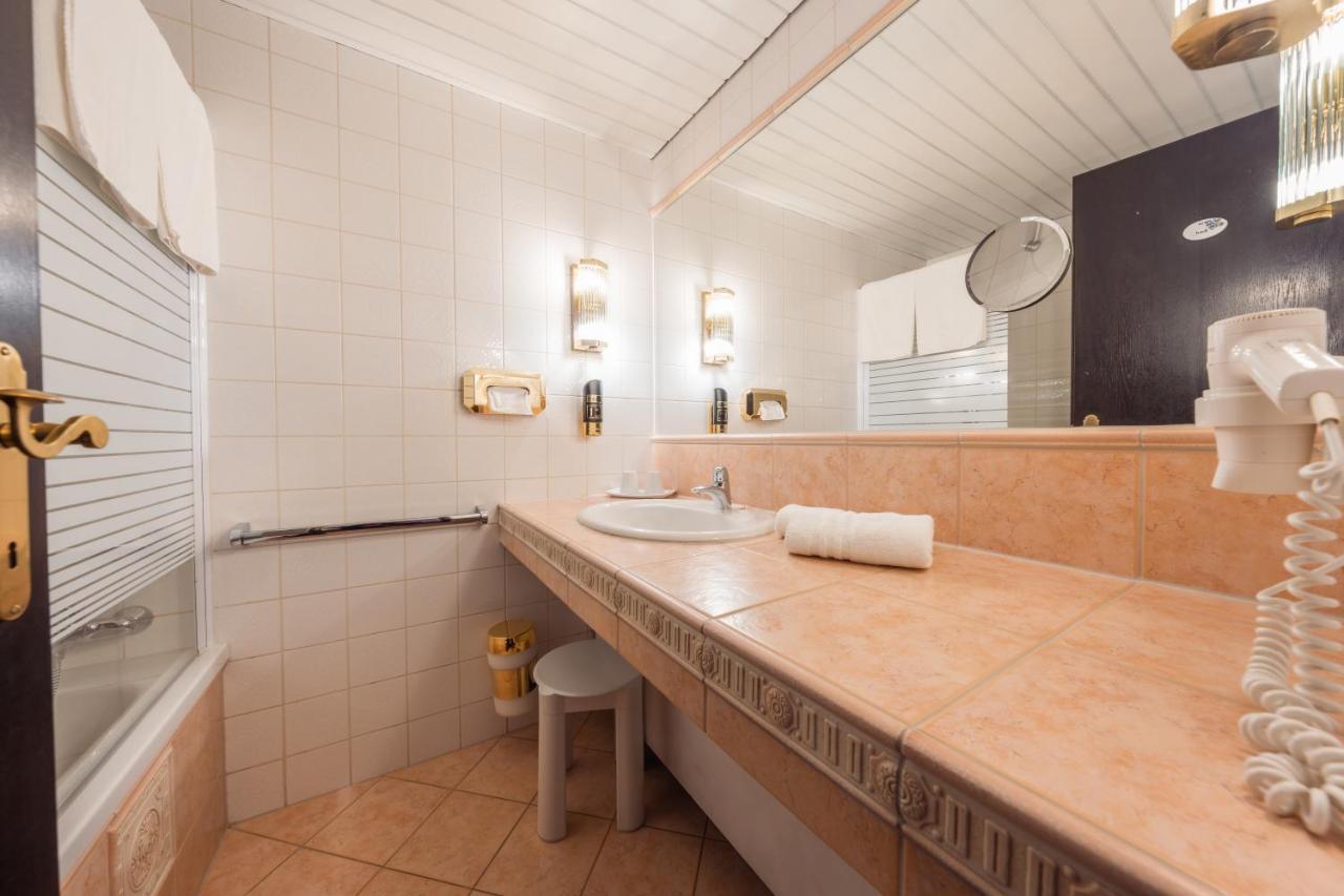 Apartment Hotel Pfeifer ガシュルン エクステリア 写真