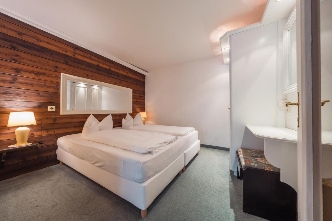 Apartment Hotel Pfeifer ガシュルン エクステリア 写真