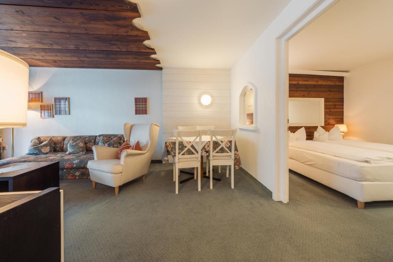 Apartment Hotel Pfeifer ガシュルン エクステリア 写真
