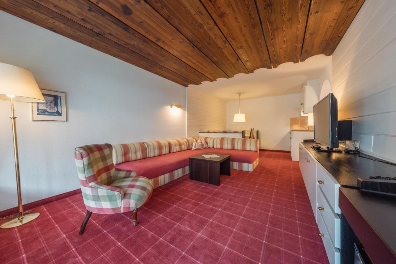 Apartment Hotel Pfeifer ガシュルン エクステリア 写真