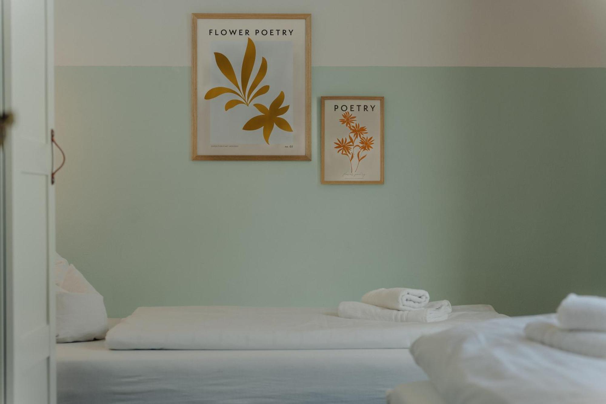 Apartment Hotel Pfeifer ガシュルン エクステリア 写真