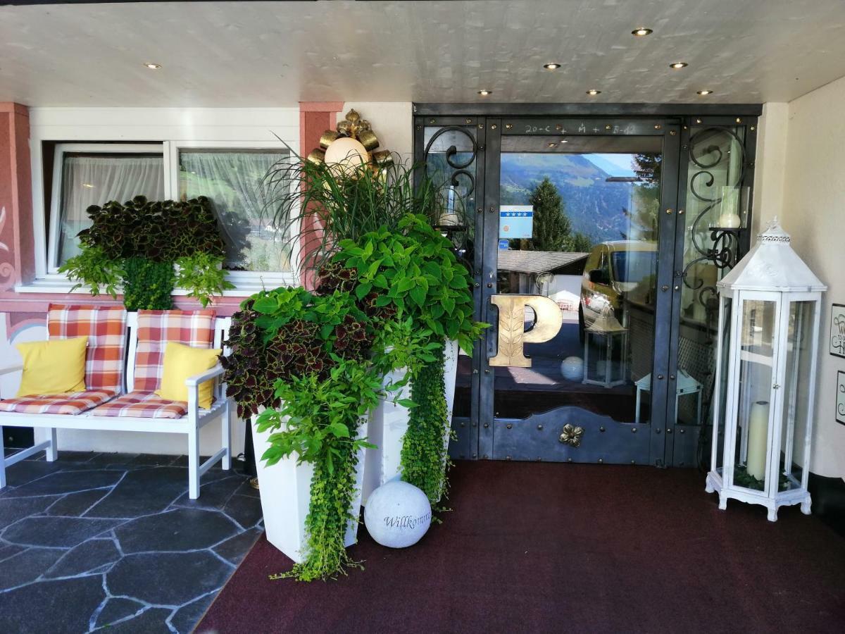 Apartment Hotel Pfeifer ガシュルン エクステリア 写真
